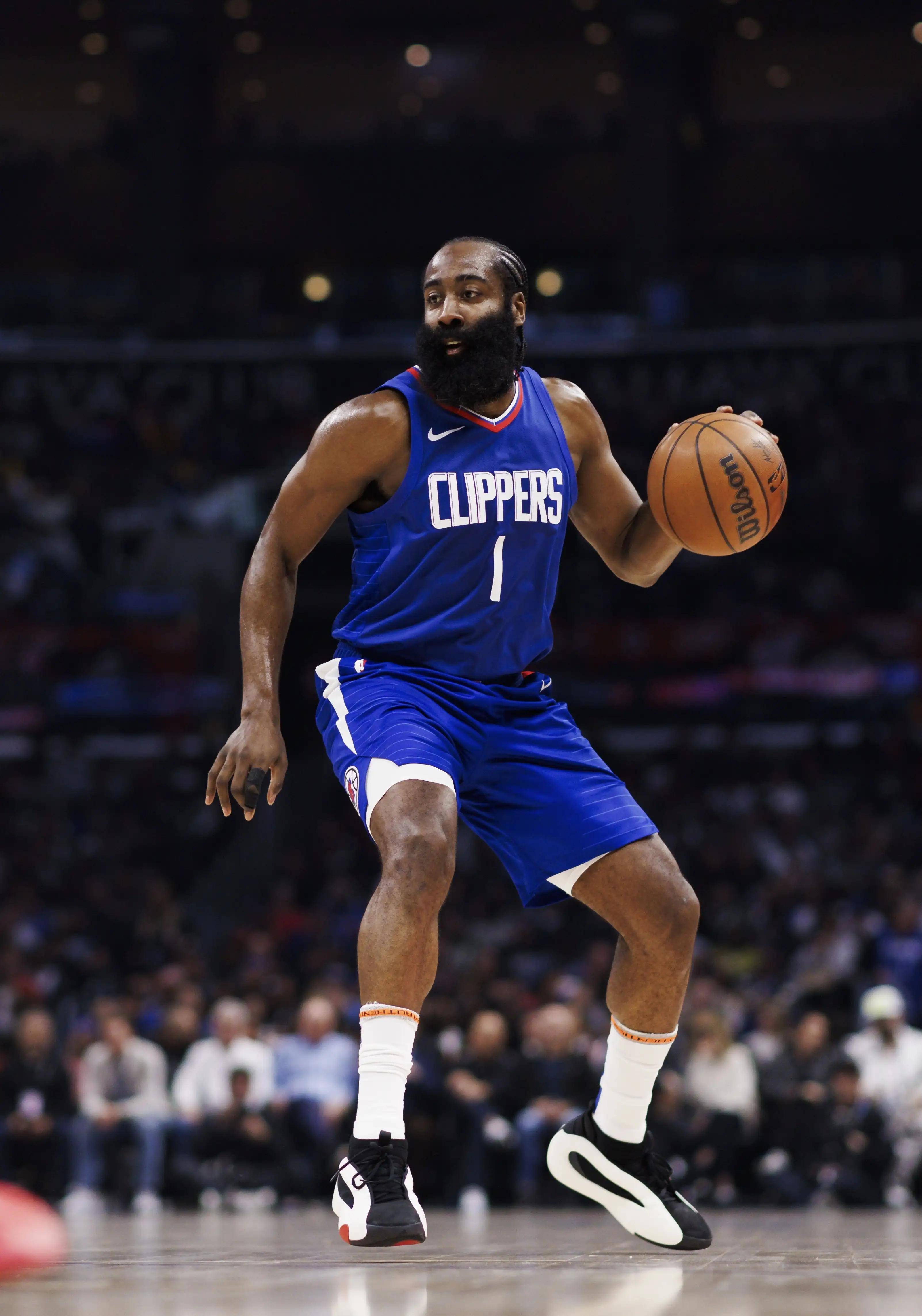 哈登在比赛中受伤退赛，库里主帅表示担忧！(哈登去cba)-九游体育app官方下载