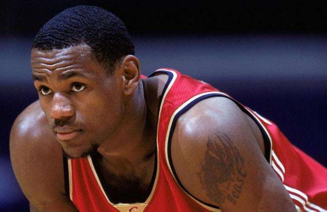 IG不断突破！，詹姆斯连续十五场比赛得分超过险胜再创辉煌时刻的简单介绍-九游体育app