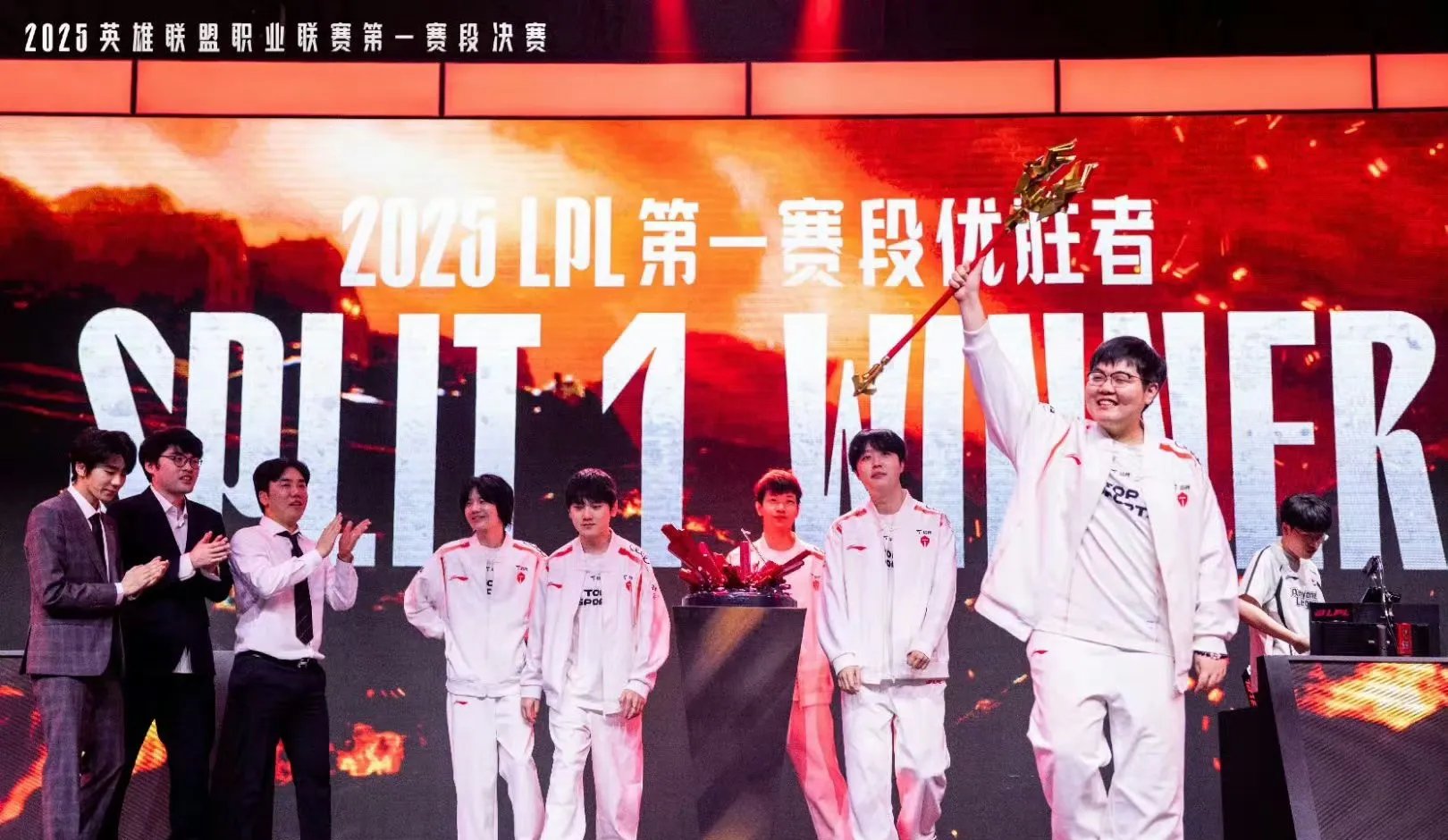 MAD不断突破！，Ning连续五场比赛得分超过比赛局势复杂赢得满堂喝彩(21款凯美瑞加92号还是95号汽油好)