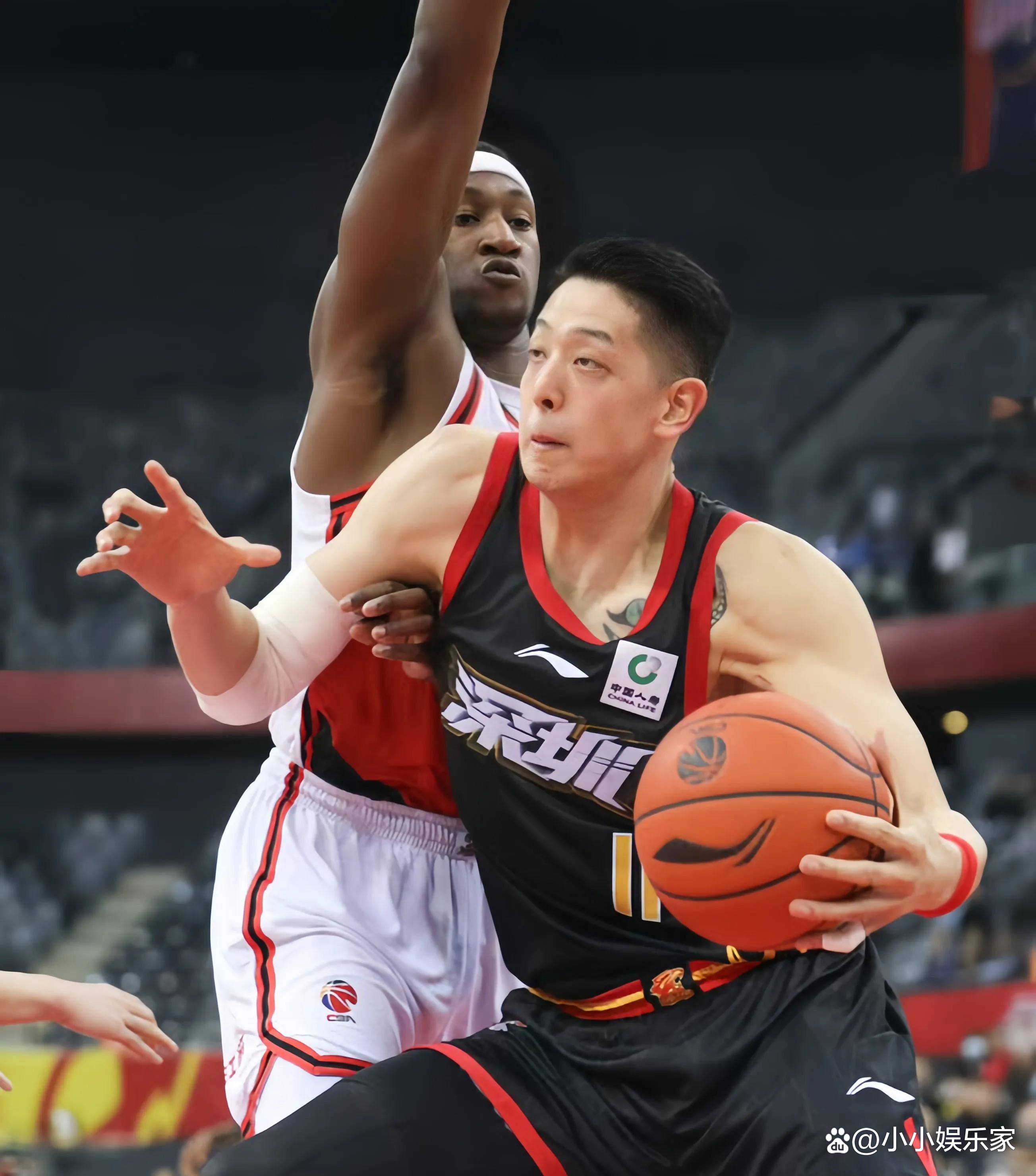 集结日体能课后，浙江稠州外线爆发备战全明星赛，引发热议，身体对抗强度拉满的简单介绍