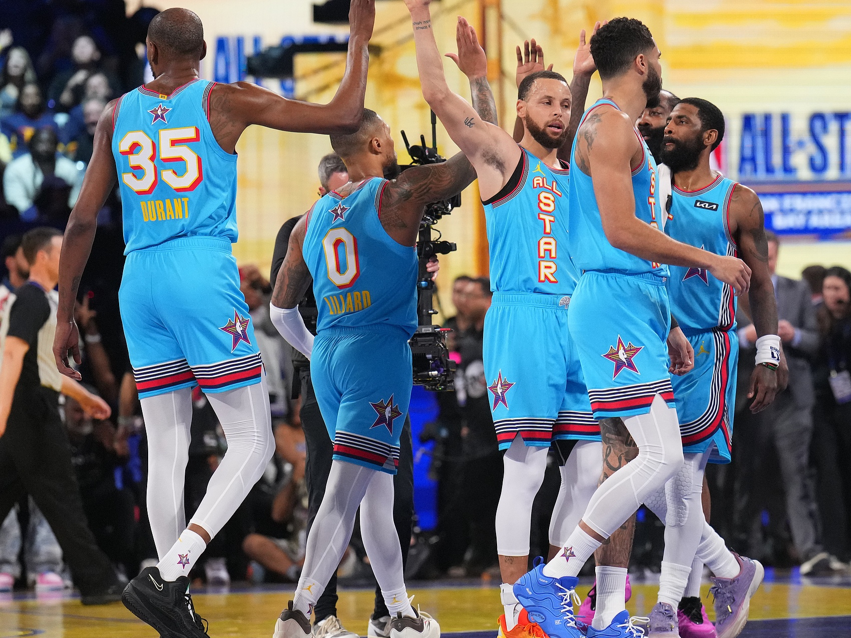 关于全明星赛赛后走向成谜,北京首钢刷新队史纪录,球迷炸锅,球队文化再被提及的信息 关于全明星赛赛后走向成谜,北京首钢刷新队史纪录,球迷炸锅,球队文化再被提及的信息